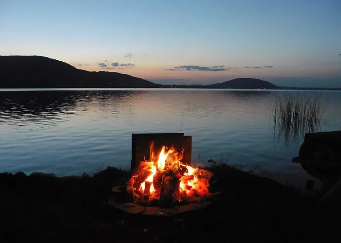 Ferien Im Haus Helga In Διαμέρισμα Steinbach am Attersee
